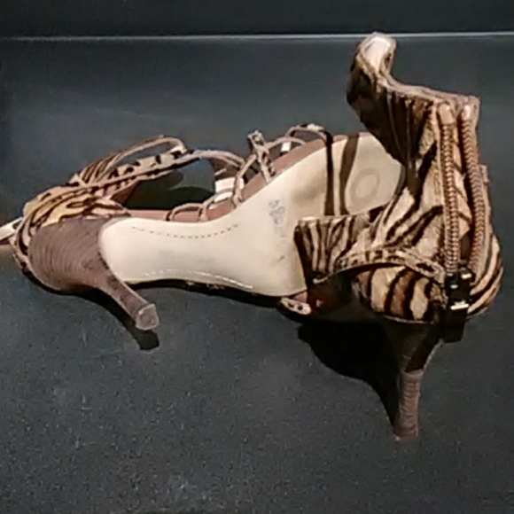 Shoes - Picture 4 of 4